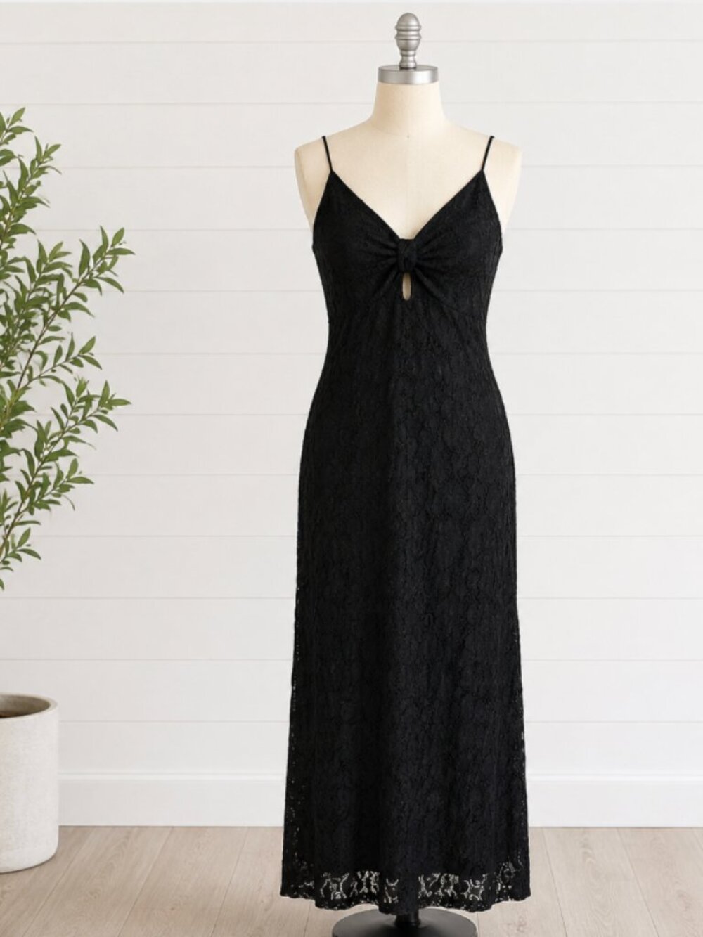 NSR Black Lace Midi Dress Women’s M Twist Front Keyhole Spaghetti Strap NWT